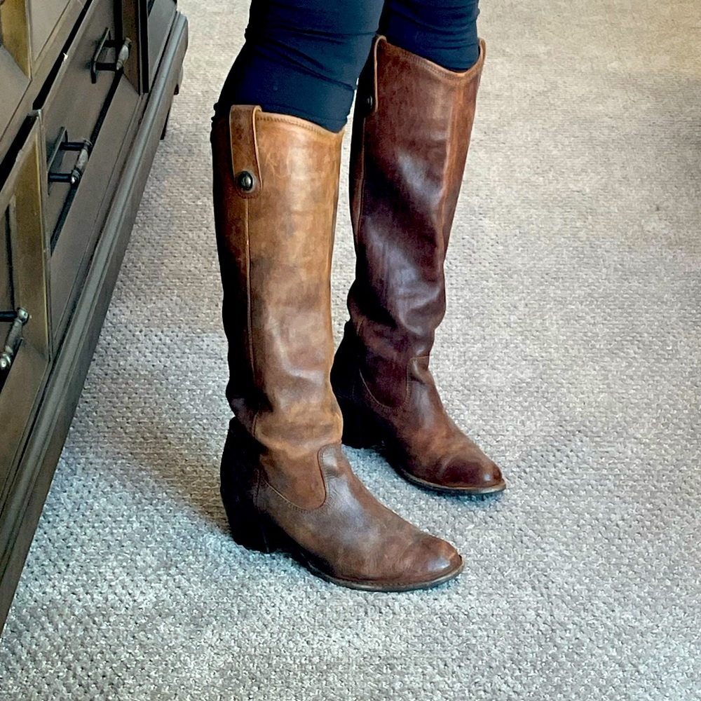 Frye Jackie Button leather heeled boot cognac 6.5